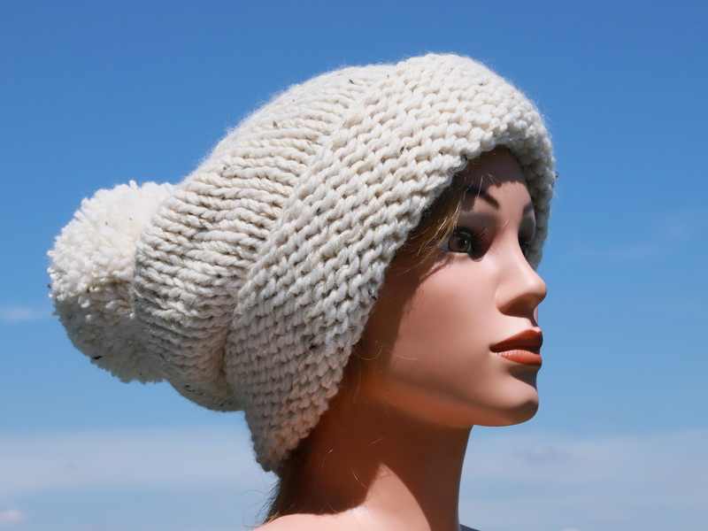 Modell Marylie, oversized, natur, Bommel
